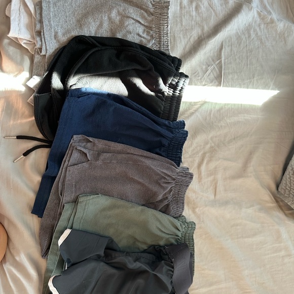 Shorts - Picture 1 of 2